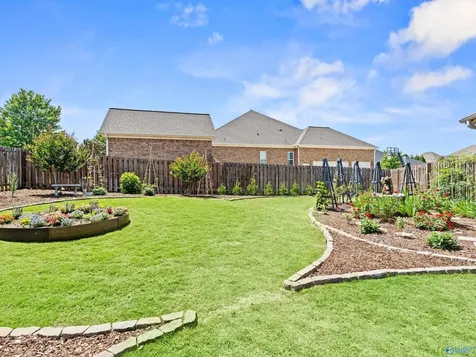 7574 Crestridge Drive Owens Cross Roads AL 35763