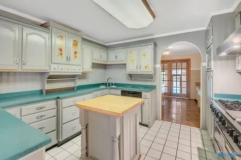 132 Andrew Jackson Way Scottsboro AL 35769