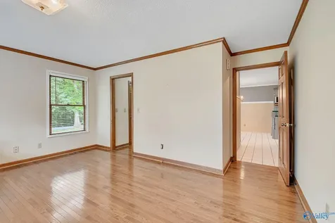 132 Andrew Jackson Way Scottsboro AL 35769