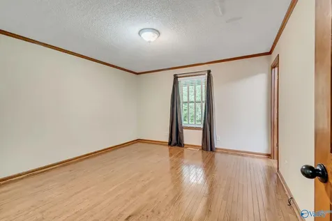 132 Andrew Jackson Way Scottsboro AL 35769