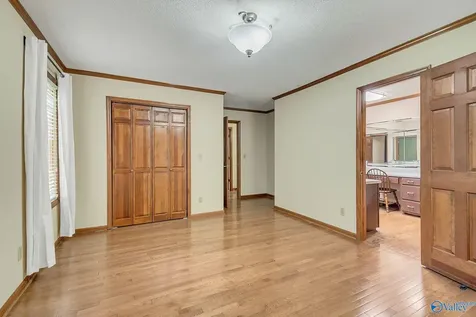 132 Andrew Jackson Way Scottsboro AL 35769
