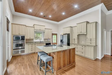 132 Andrew Jackson Way Scottsboro AL 35769