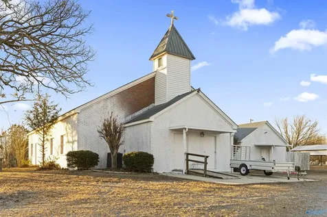 101 County Road 1082 Cullman AL 35057