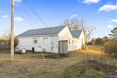 101 County Road 1082 Cullman AL 35057