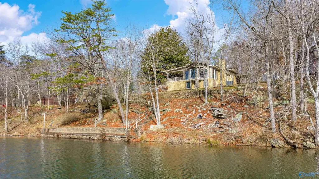 408 County Road 637 Mentone AL 35984