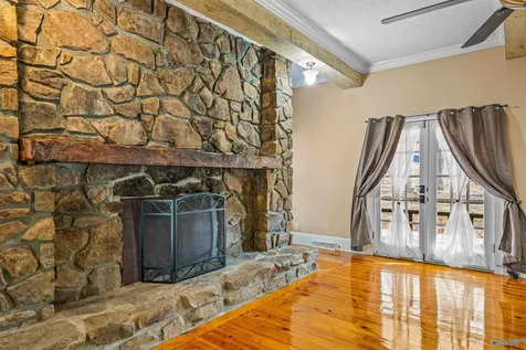 408 County Road 637 Mentone AL 35984