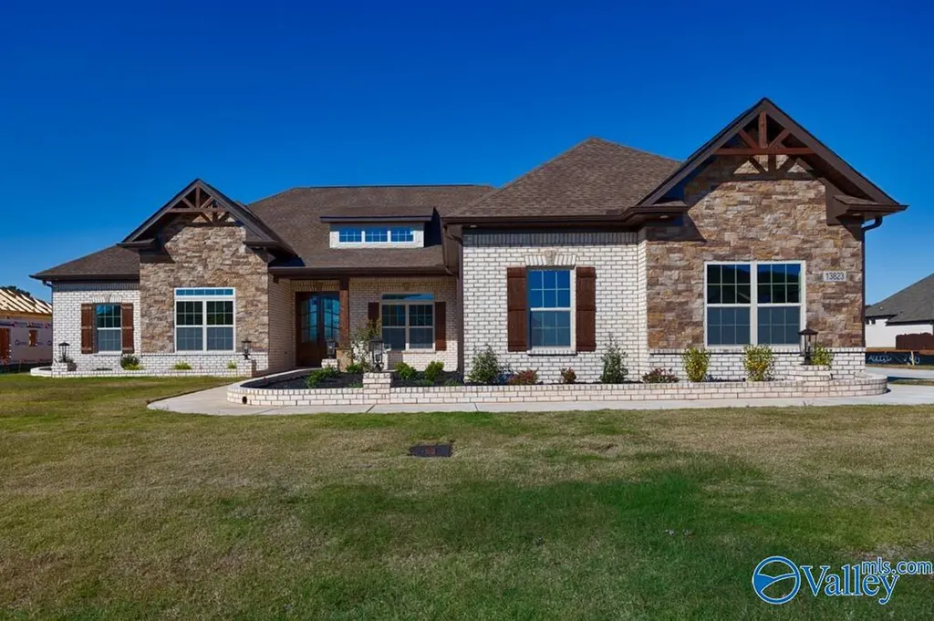 13786 Goff Drive Athens AL 35611