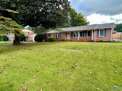5623 Alta Dena Street SW Huntsville AL 35802