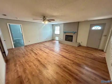 5623 Alta Dena Street SW Huntsville AL 35802