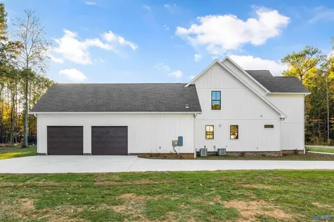 2737 B Jeff Road Harvest AL 35749