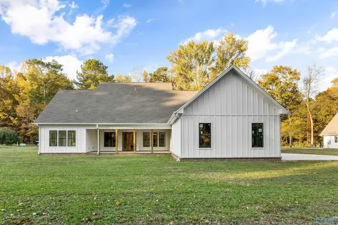 2737 B Jeff Road Harvest AL 35749