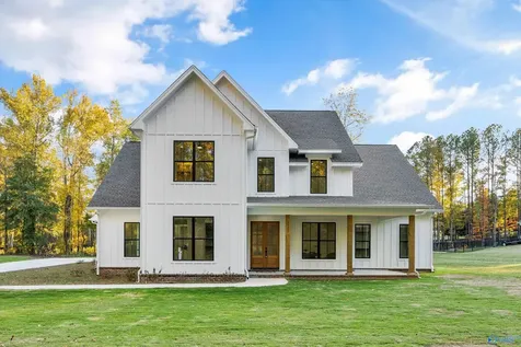 2737 B Jeff Road Harvest AL 35749