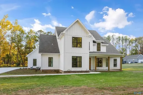 2737 B Jeff Road Harvest AL 35749