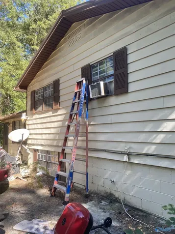 2636 3rd Street NW Center Point AL 35215