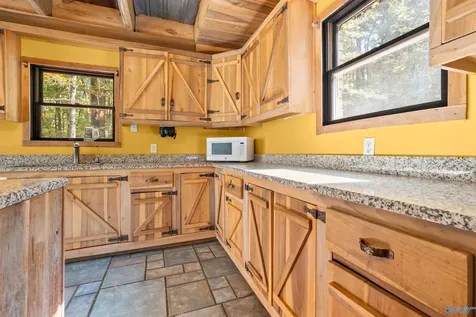 136 Higdon Road Falkville AL 35622