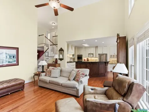 30 Cardinal Drive Guntersville AL 35976