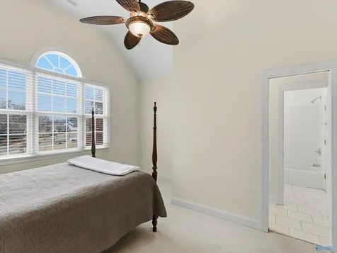 30 Cardinal Drive Guntersville AL 35976