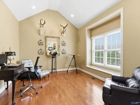 30 Cardinal Drive Guntersville AL 35976