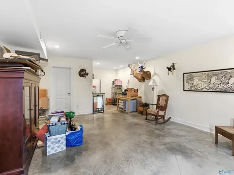 30 Cardinal Drive Guntersville AL 35976