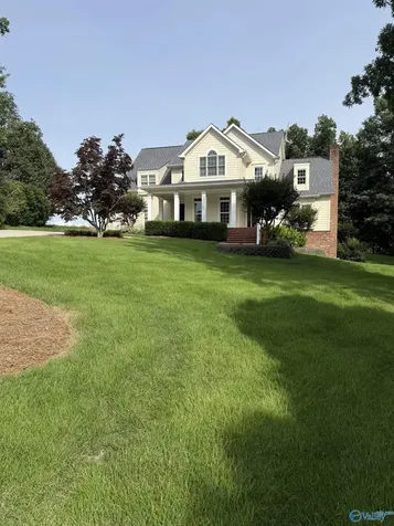 30 Cardinal Drive Guntersville AL 35976
