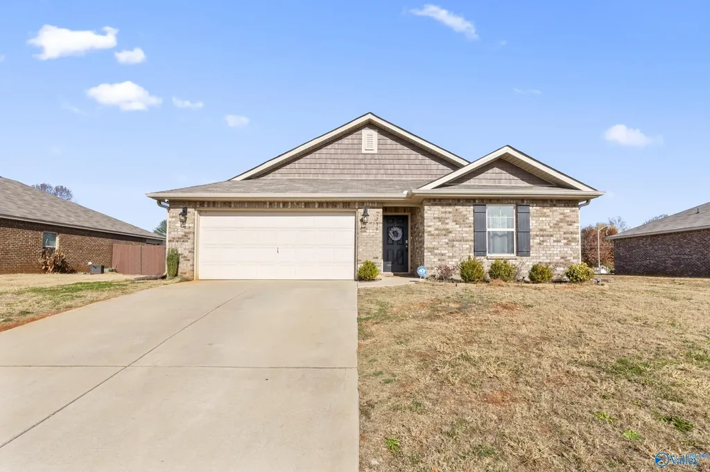 233 Tobin Lane Hazel Green AL 35750