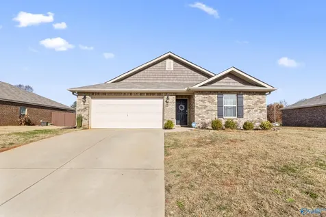 233 Tobin Lane Hazel Green AL 35750
