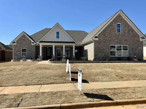 363 Kendallwood Drive Meridianville AL 35759