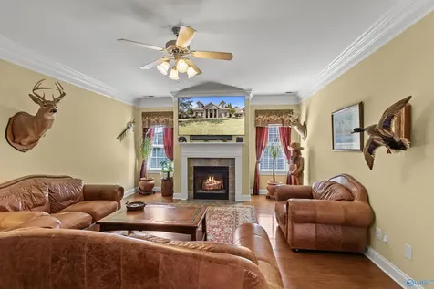 7106 Mossy Bank Trail Owens Cross Roads AL 35763