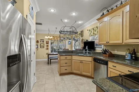 7106 Mossy Bank Trail Owens Cross Roads AL 35763