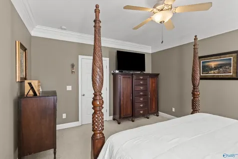 7106 Mossy Bank Trail Owens Cross Roads AL 35763