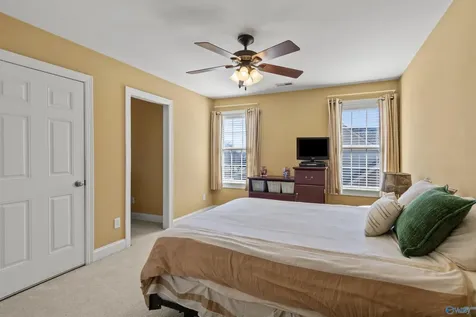 7106 Mossy Bank Trail Owens Cross Roads AL 35763