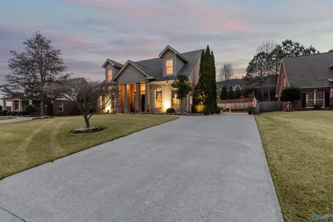 7106 Mossy Bank Trail Owens Cross Roads AL 35763