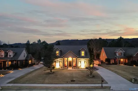 7106 Mossy Bank Trail Owens Cross Roads AL 35763