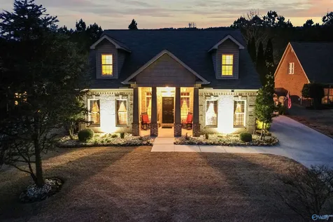 7106 Mossy Bank Trail Owens Cross Roads AL 35763