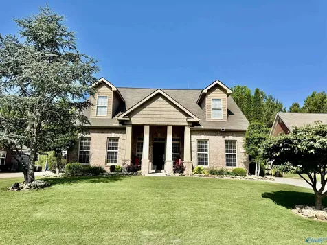 7106 Mossy Bank Trail Owens Cross Roads AL 35763