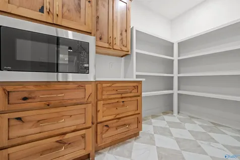 18836 Holt Road Athens AL 35613