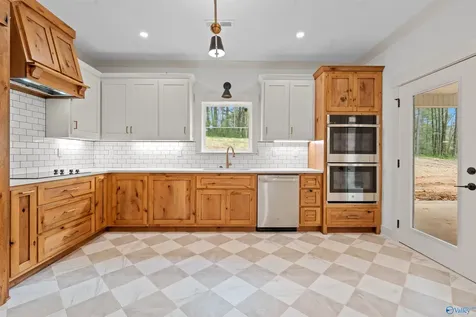 18836 Holt Road Athens AL 35613