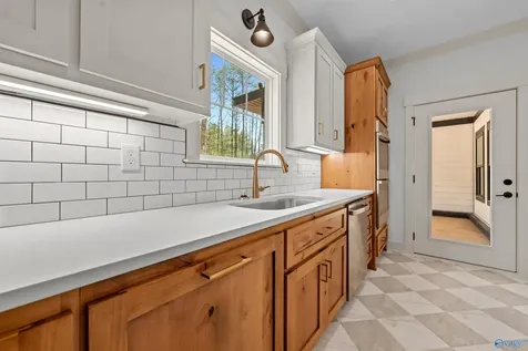 18836 Holt Road Athens AL 35613