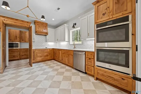 18836 Holt Road Athens AL 35613