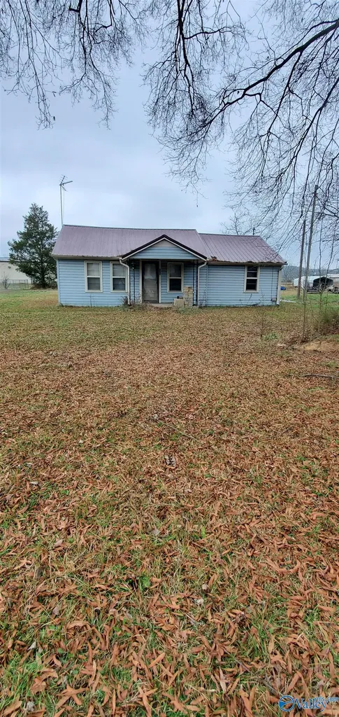 161 E E Pine Street Falkville AL 35622