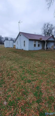 161 E E Pine Street Falkville AL 35622