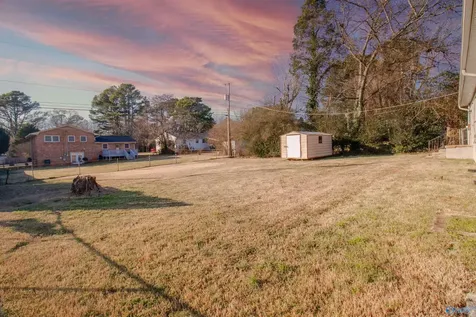2207 La Salle Road NW Huntsville AL 35810