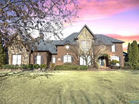 46 Mcmullen Lane SE Huntsville AL 35748
