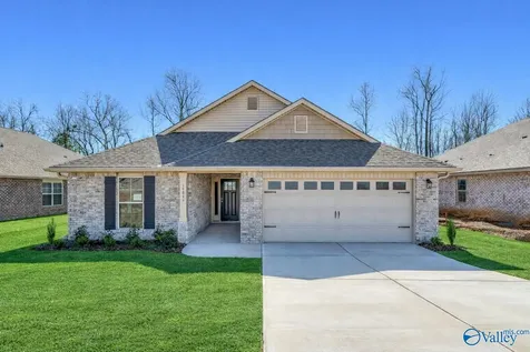 102 Sidney Ruth Drive New Market AL 35761