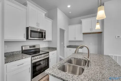 102 Sidney Ruth Drive New Market AL 35761