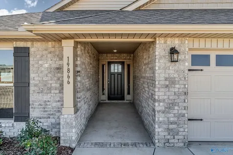 102 Sidney Ruth Drive New Market AL 35761