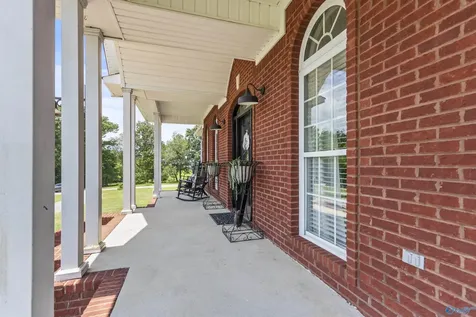 1821 Simpson Point Road Grant AL 35747