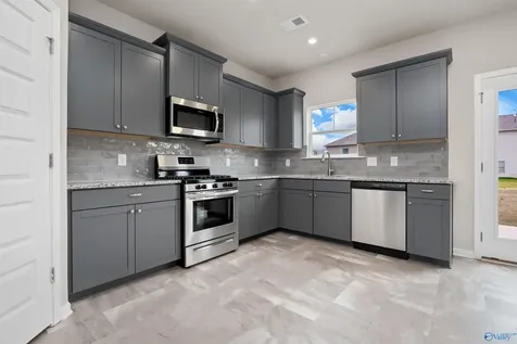 The Mcginnis Roman Randall Road New Market AL 35761