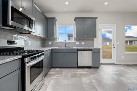The Mcginnis Roman Randall Road New Market AL 35761