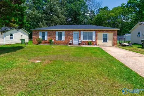 3208 Delia Lane NW Huntsville AL 35810